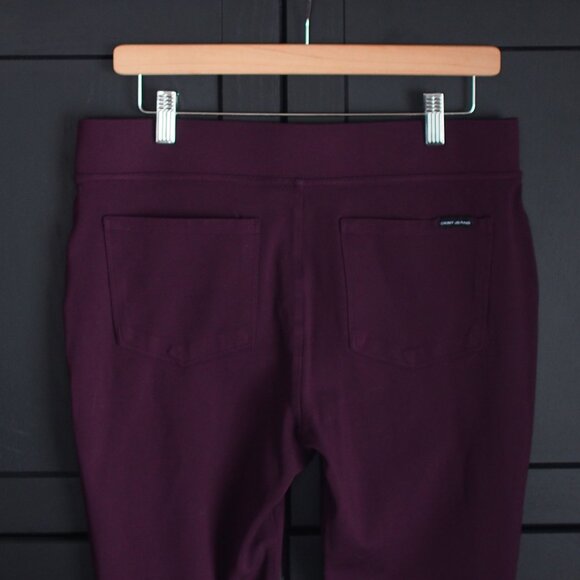 DKNY Jeans | Ponte Knit Comfy Pants in Plum - Picture 5 of 5